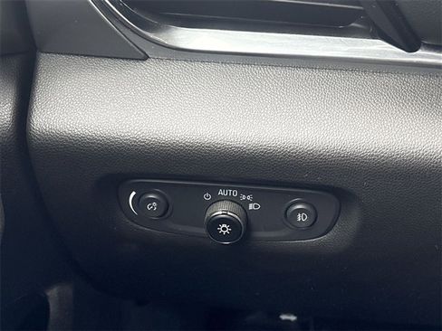 Certified 2021 Chevrolet Traverse LT w/ LPO, Floor Liner Package image 17