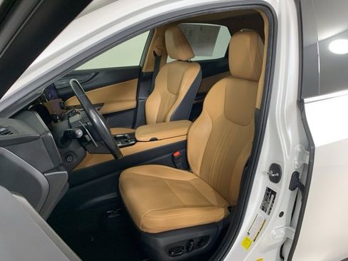 Used 2023 Lexus NX 250 FWD w/ Premium Package image 29