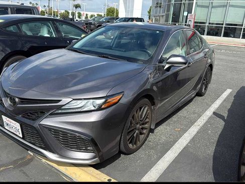 Used 2022 Toyota Camry XSE w/ Carpet Mat Package (TMS) FWD image 1