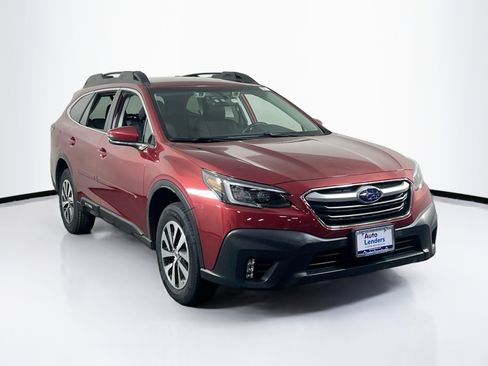 Used 2022 Subaru Outback Premium image 3