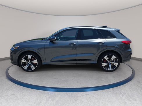 New 2026 Audi SQ5 Premium Plus AWD/4WD image 8
