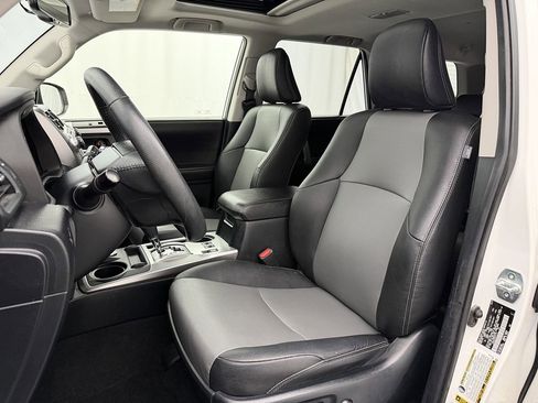Used 2019 Toyota 4Runner SR5 Premium AWD/4WD image 10