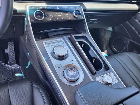 Used 2024 Genesis GV80 2.5T image 22