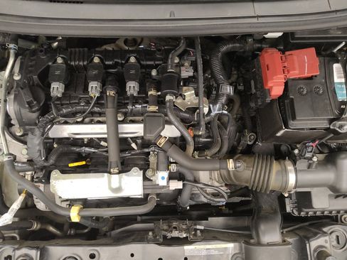 Used 2021 Nissan Versa SV FWD image 30
