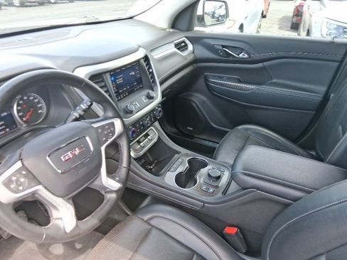 Used 2023 GMC Acadia SLT AWD/4WD image 14