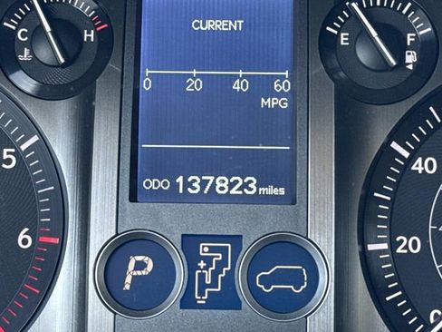 Used 2015 Lexus GX 460 w/ Premium Package image 27