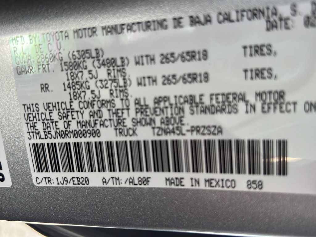 Used 2024 Toyota Tacoma Limited w/ Limited Package (LT) AWD/4WD image 28
