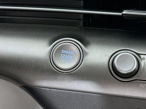 Used 2024 Hyundai Kona SEL image 20