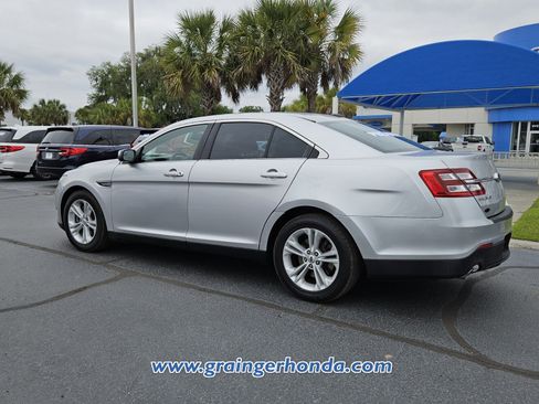 Used 2016 Ford Taurus SEL w/ Equipment Group 201A FWD image 3
