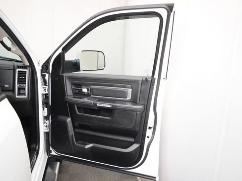 Used 2014 RAM 1500 Limited AWD/4WD image 15