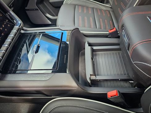 New 2026 GMC Yukon XL AT4 Ultimate image 35