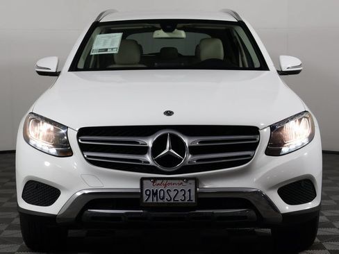 Used 2019 Mercedes-Benz GLC 300 w/ Premium Package image 2