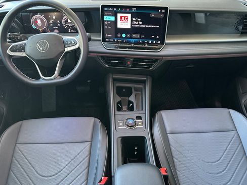 New 2026 Volkswagen Tiguan SE AWD/4WD image 11