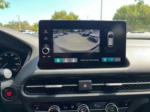 Used 2024 Honda HR-V EX-L image 8