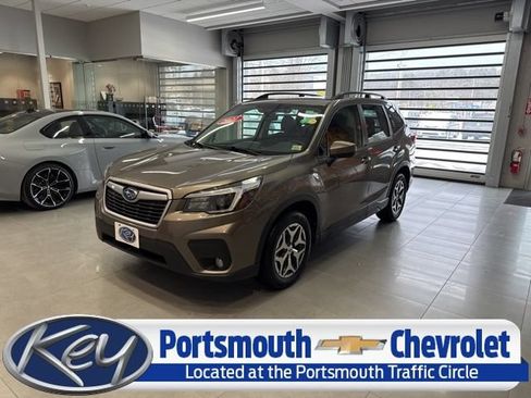 Used 2021 Subaru Forester Premium AWD/4WD image 1