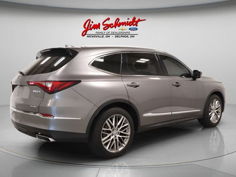 Used 2023 Acura MDX SH-AWD w/ Advance Package image 5
