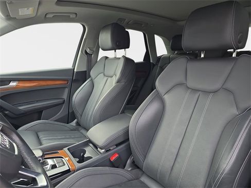Used 2023 Audi Q5 2.0T Premium Plus w/ Premium Plus Package image 18