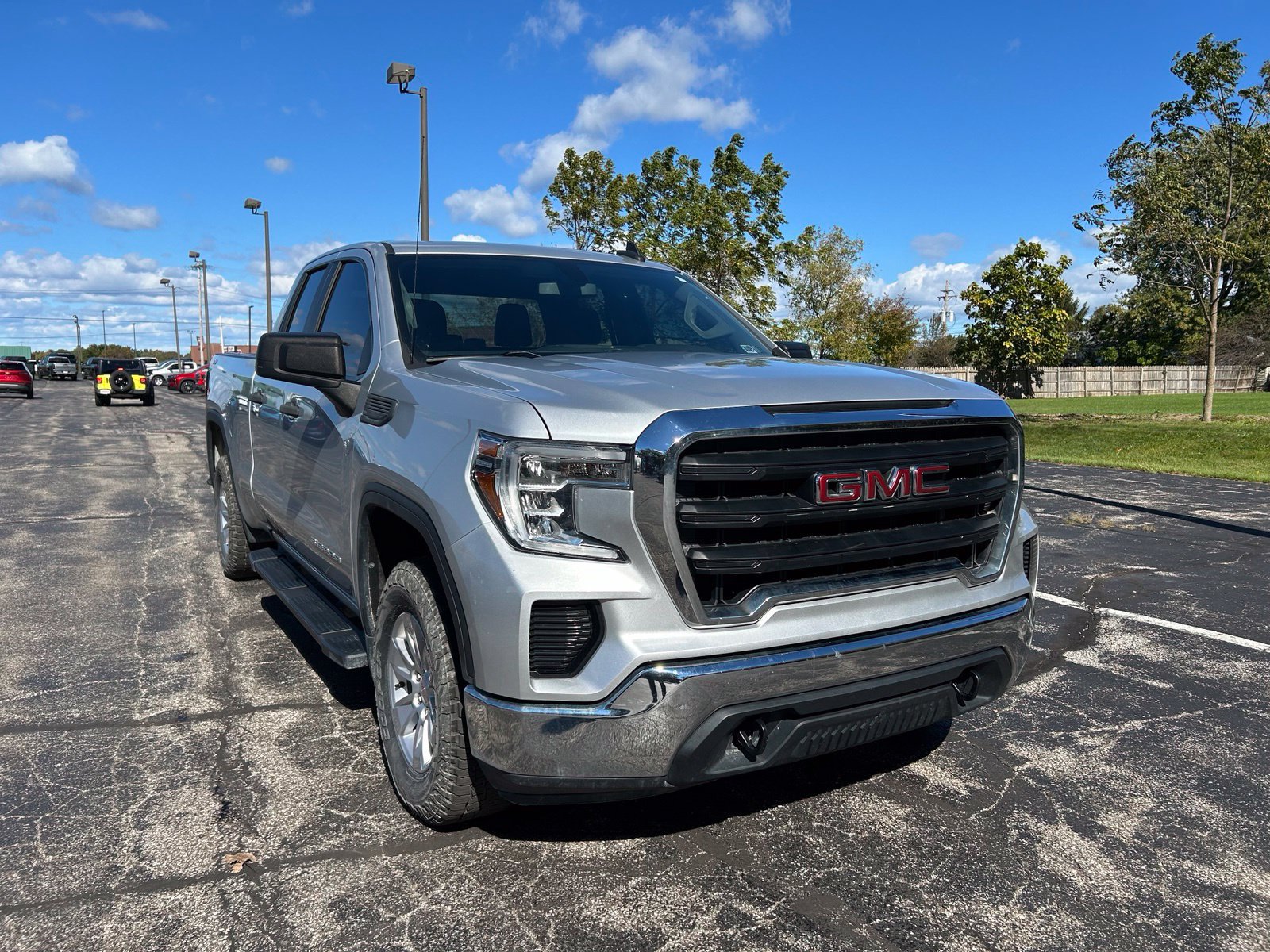 Used 2019 GMC Sierra 1500 4x4 Double Cab w/ Convenience Package image 9