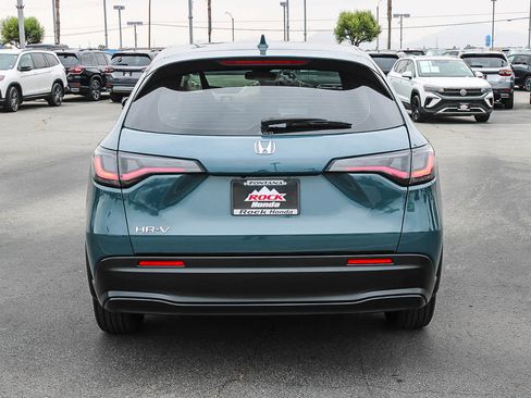 Certified 2024 Honda HR-V LX image 7