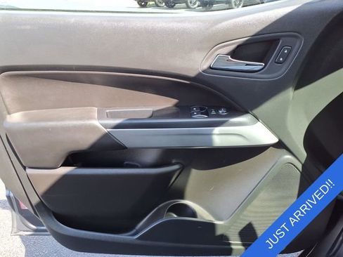 Used 2021 Chevrolet Colorado LT w/ Fleet Safety Package image 16