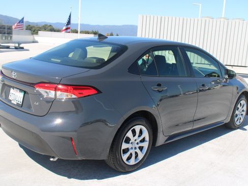 Certified 2025 Toyota Corolla LE FWD image 3
