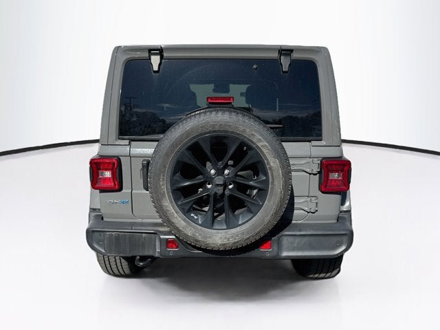 Used 2021 Jeep Wrangler Unlimited Sahara w/ Cold Weather Group AWD/4WD image 9