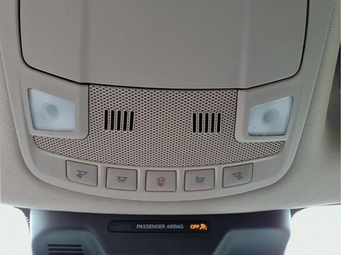 Used 2024 Ford Expedition XLT RWD image 29