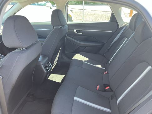 Used 2021 Hyundai Sonata Blue FWD image 13