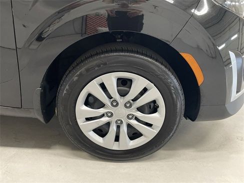 Used 2025 Kia Soul LX image 14