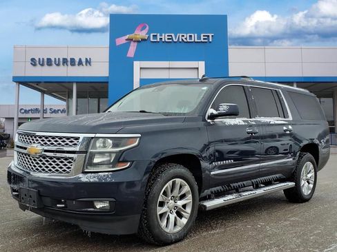 Used 2018 Chevrolet Suburban LT w/ LT Signature Package image 1