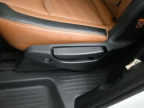 Used 2023 Nissan Pathfinder Platinum AWD/4WD image 30