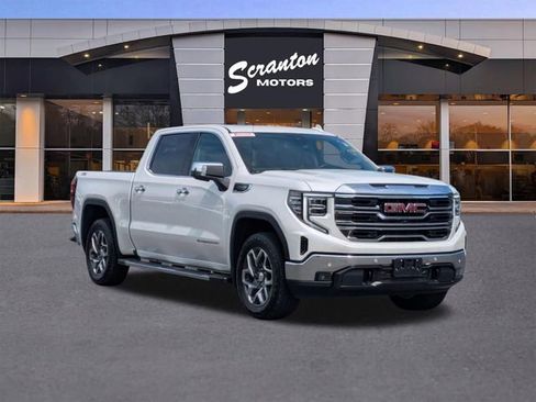 Used 2024 GMC Sierra 1500 SLT w/ SLT Premium Plus Package AWD/4WD image 7