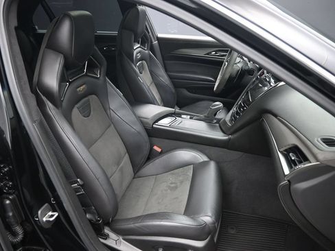 Used 2018 Cadillac CTS V w/ Carbon Fibre Package RWD image 30