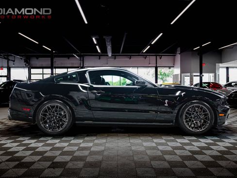 Used 2013 Ford Mustang Shelby GT500 RWD image 25