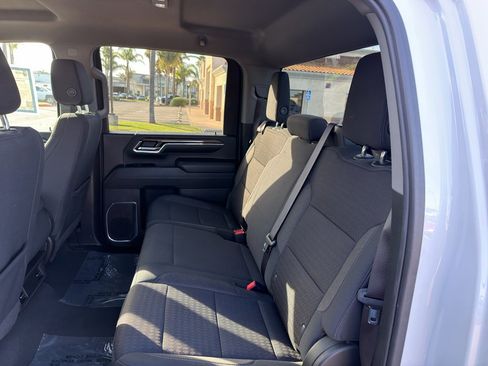 Used 2024 Chevrolet Silverado 2500 LT image 9