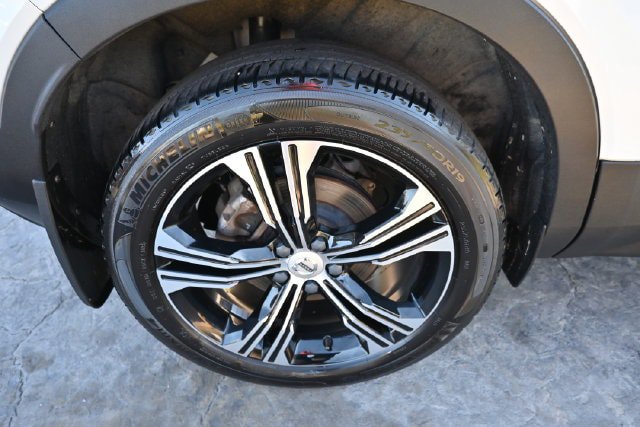 Used 2020 Volvo XC40 T5 Inscription w/ Protection Package AWD/4WD image 12