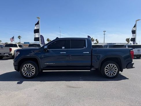 Used 2023 GMC Sierra 1500 Denali Ultimate AWD/4WD image 8