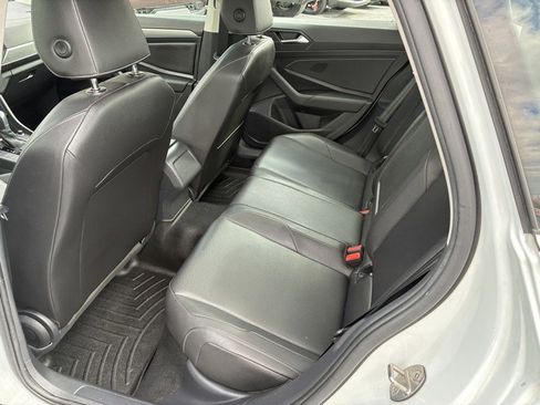 Used 2019 Volkswagen Jetta SE image 15