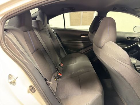 Used 2022 Toyota Corolla SE FWD image 30