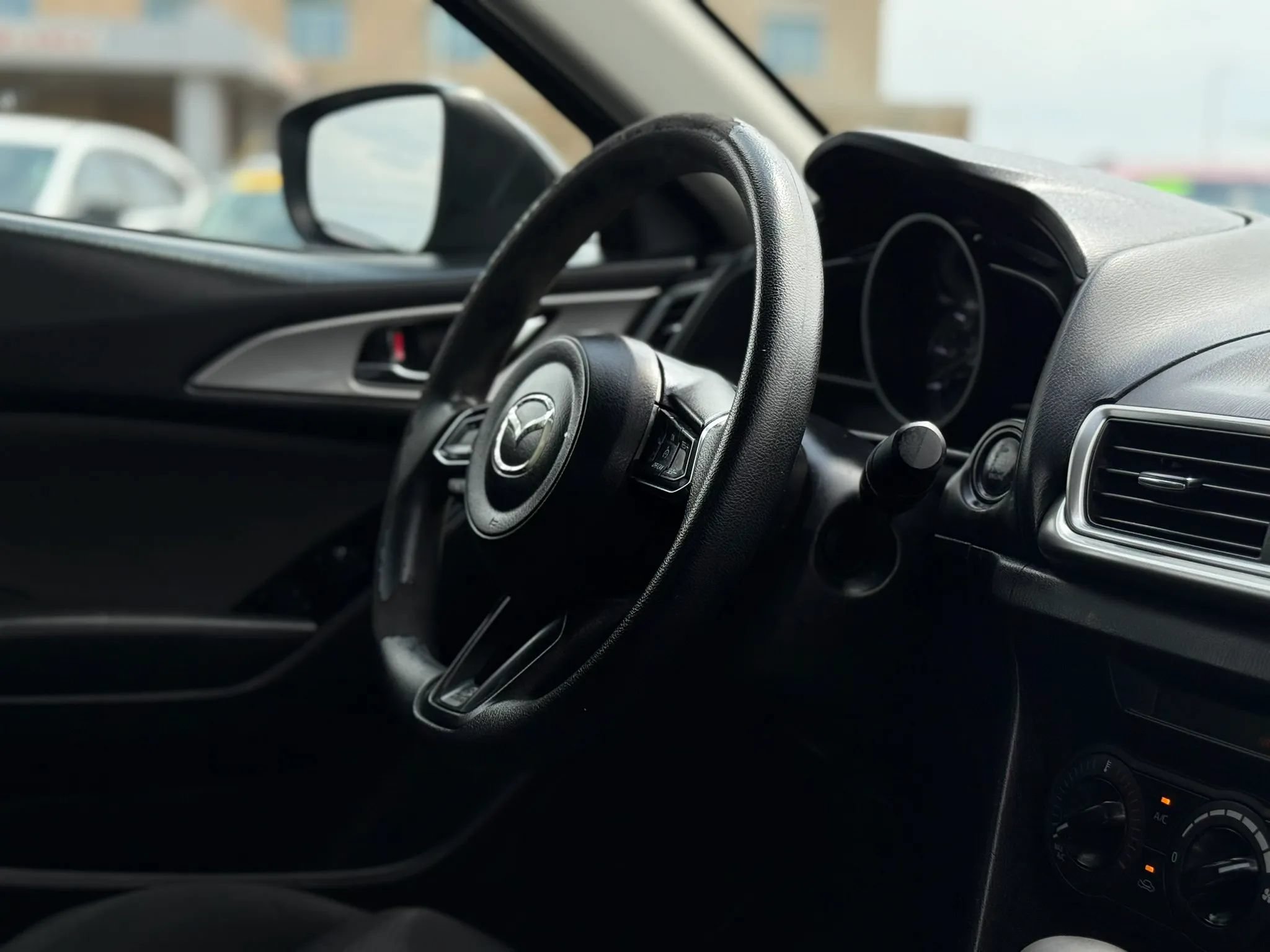 Used 2017 MAZDA MAZDA3 Sport FWD image 26
