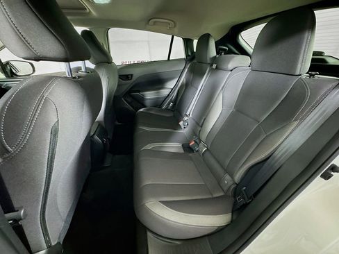 Used 2025 Subaru Crosstrek 2.0i Premium image 24