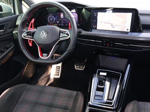 Used 2024 Volkswagen GTI SE w/ MDO Package image 10