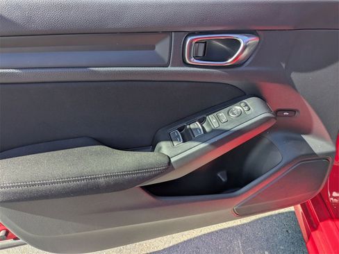 Used 2025 Honda Civic Sport image 15