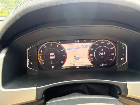 Used 2021 Volkswagen Atlas SEL Premium AWD/4WD image 3