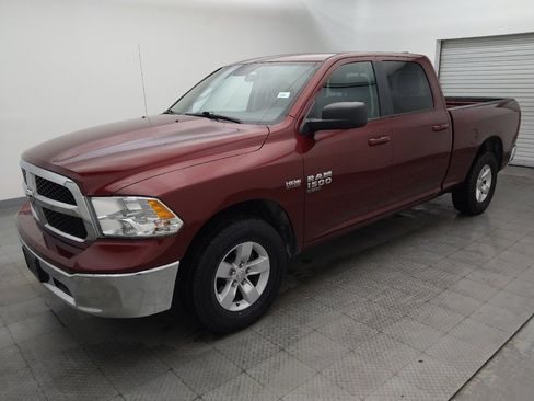 Used 2020 RAM 1500 Classic SLT RWD image 2