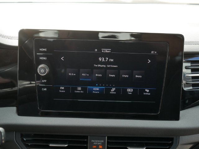 Certified 2025 Volkswagen Jetta S FWD image 28