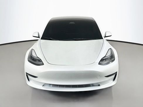 Used 2023 Tesla Model 3 Standard Range RWD image 2