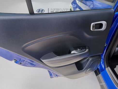 Used 2023 Hyundai Venue SEL w/ Cargo Package FWD image 22