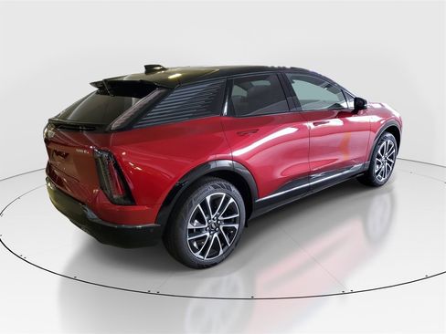 New 2025 Cadillac Optiq Sport 1 image 3