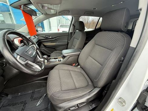 Used 2019 GMC Acadia SLE w/ LPO, Black Accent Package image 14